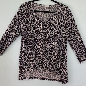 Chaus - black, grey, white animal print, v-neck front drape twist top - size L.